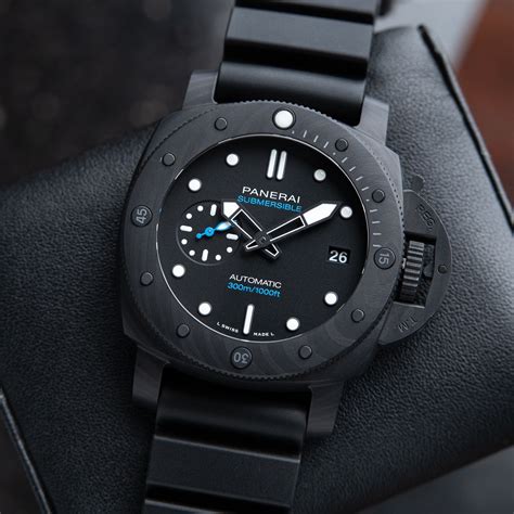 panerai 42mm vs 44mm|Panerai carbotech 42mm submersible.